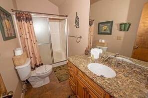 House, 2 Bedrooms | Bathroom