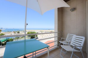 Property grounds - Sea View Apartment, by Rent4All (Figueira da Foz)