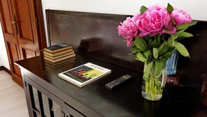 Interior detail - Cavour Square Apartment (Rome)