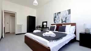 Unclassified image, 5 of 26, button - Triumph Apartment (Rome)