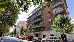 Unclassified image, 3 of 26, button - Triumph Apartment (Rome)