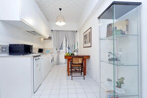 Apartment, 1 Bedroom | In-room dining - Rizzo Vatican Apartment (Rome)