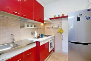 Apartment, 1 Schlafzimmer | Eigene Küche | Großer Kühlschrank, Mikrowelle, Ofen, Herdplatte