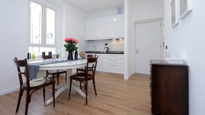 Apartment, 3 Bedrooms | In-room dining - Monti Central Apartment (Rome)
