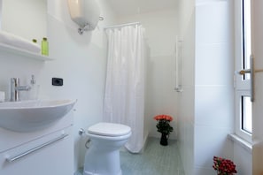 Appartement, 3 chambres | Salle de bain