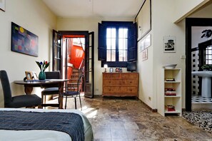 Apartment, 1 Schlafzimmer | 1 Schlafzimmer, Bügeleisen/Bügelbrett, kostenloses WLAN, Bettwäsche