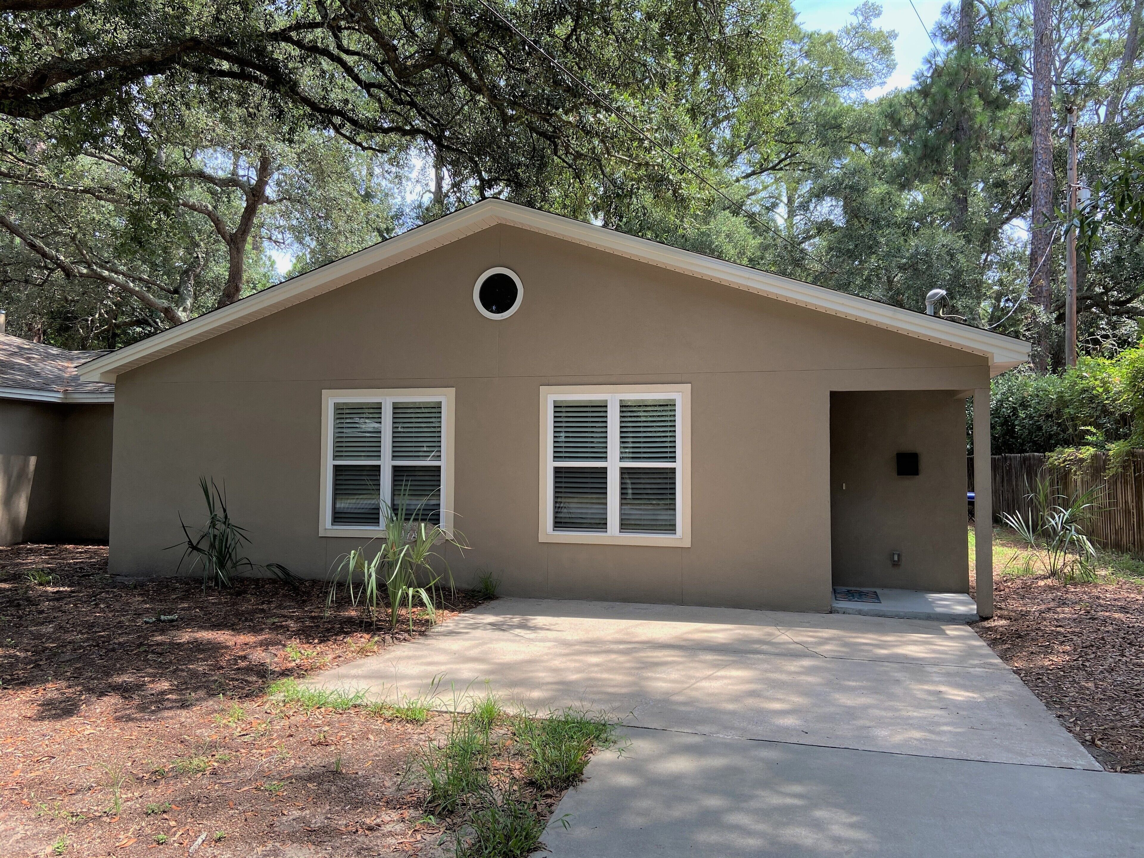 ARRIVE DUPLEX 2 bedrooms, 2 bathrooms