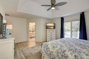 4 bedrooms, iron/ironing board, free WiFi, bed sheets - 14 Myrtle Lane - Private Heated Pool, 7 minute walk to the beach (Hilton Head Island)