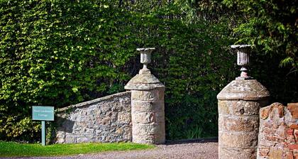 The Head Gardener's Cottage Dunbar avec bain Ă remous