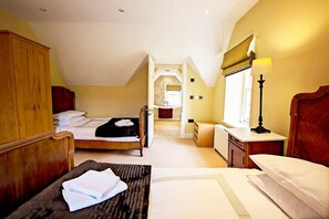 4 chambres, fer et planche Ă repasser, Wi-Fi, draps fournis