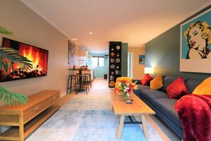 Flachbildfernseher, Netflix, Streaming-Dienste