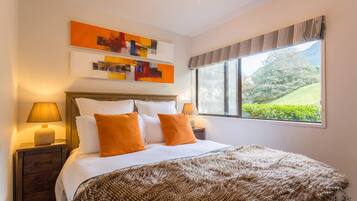 4 kamar tidur, setrika/meja setrika, Wi-Fi, dan seprai linen