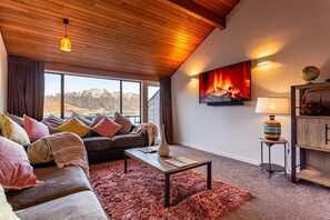 Villa (2 Bedrooms) | Living room | TV, Netflix, streaming services, computer monitors