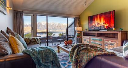 Spacious Lake View Townhouse Alpine Walk TO Town