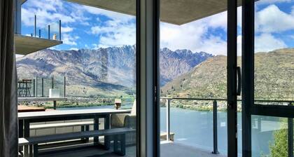 Lake View Apartment Queenstown Hill