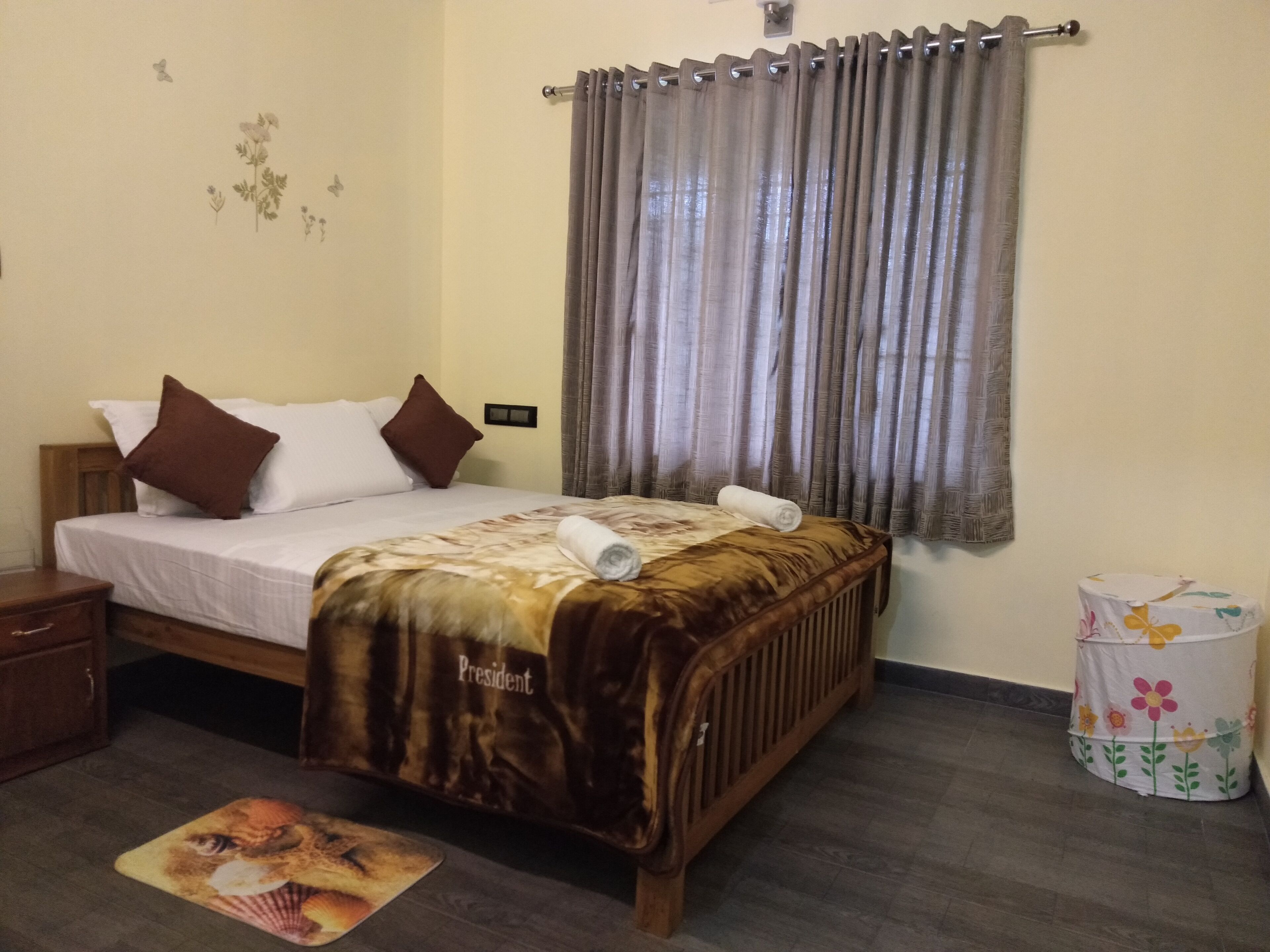 Individually decorated, individually furnished, free WiFi, bed sheets