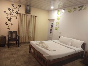 Decoración personalizada, muebles diferentes y wifi gratis