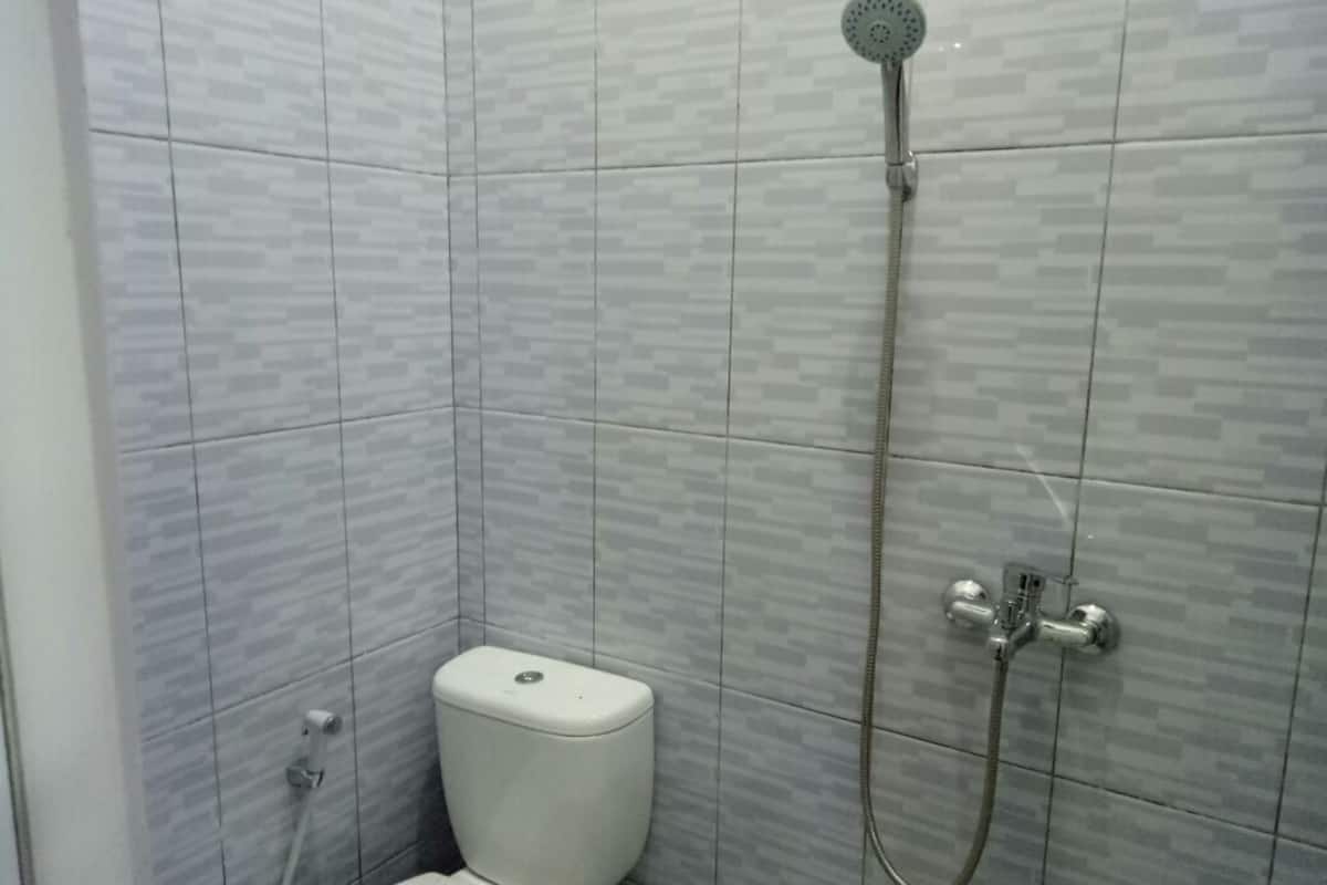 Standard Room | Bathroom