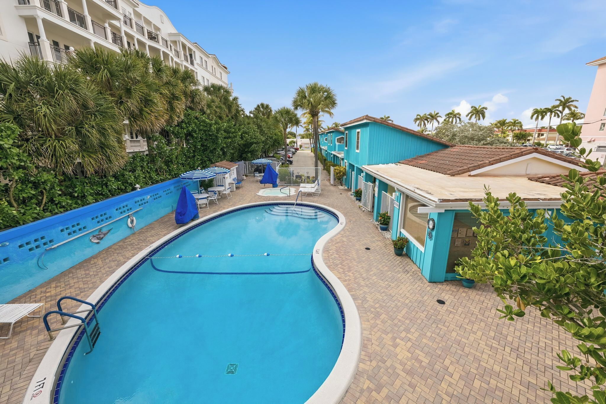 Seasonal outdoor pool