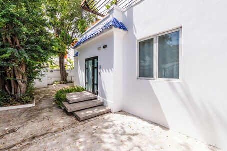 La Mona Loiza Apartments Complex - Image 13