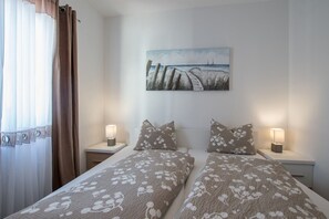 2 bedrooms, free WiFi, bed sheets - A two bedroom holiday apartment with swimming pool - Lavanda 2 (Buje)
