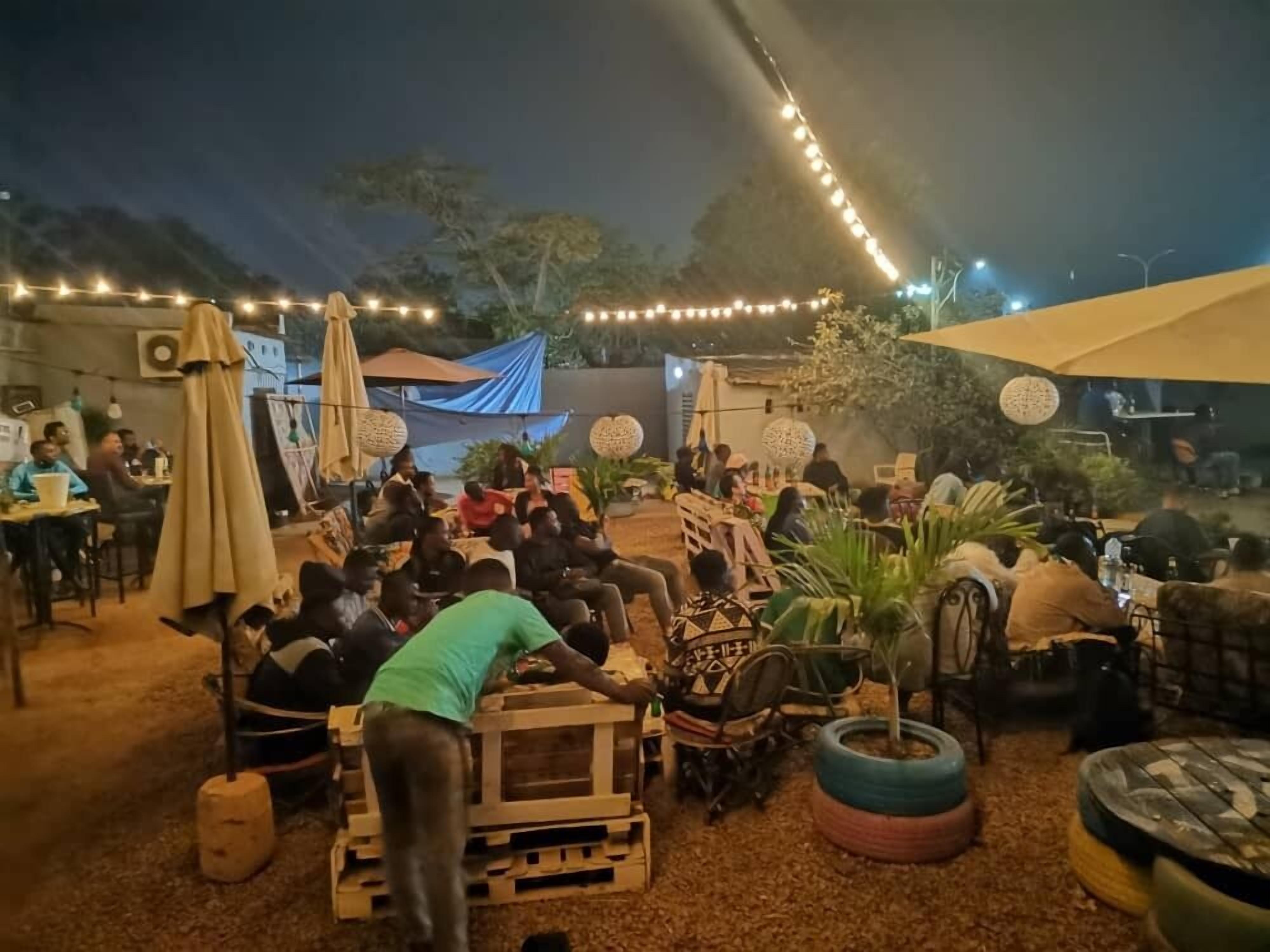 Breakfast, lunch, dinner served; local and international cuisine 