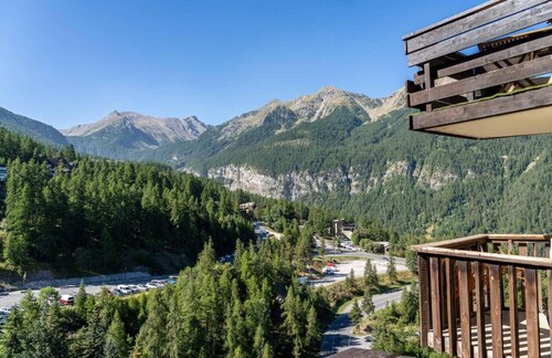 100m du centre station, 10ème étage, vue montagne, balcon, télévision, casier à ski, 31m², Les Orres