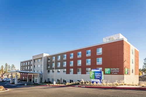Holiday Inn Express & Suites Bend South by IHG