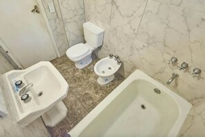 Comfort-Apartment, 3 Schlafzimmer | Badezimmer