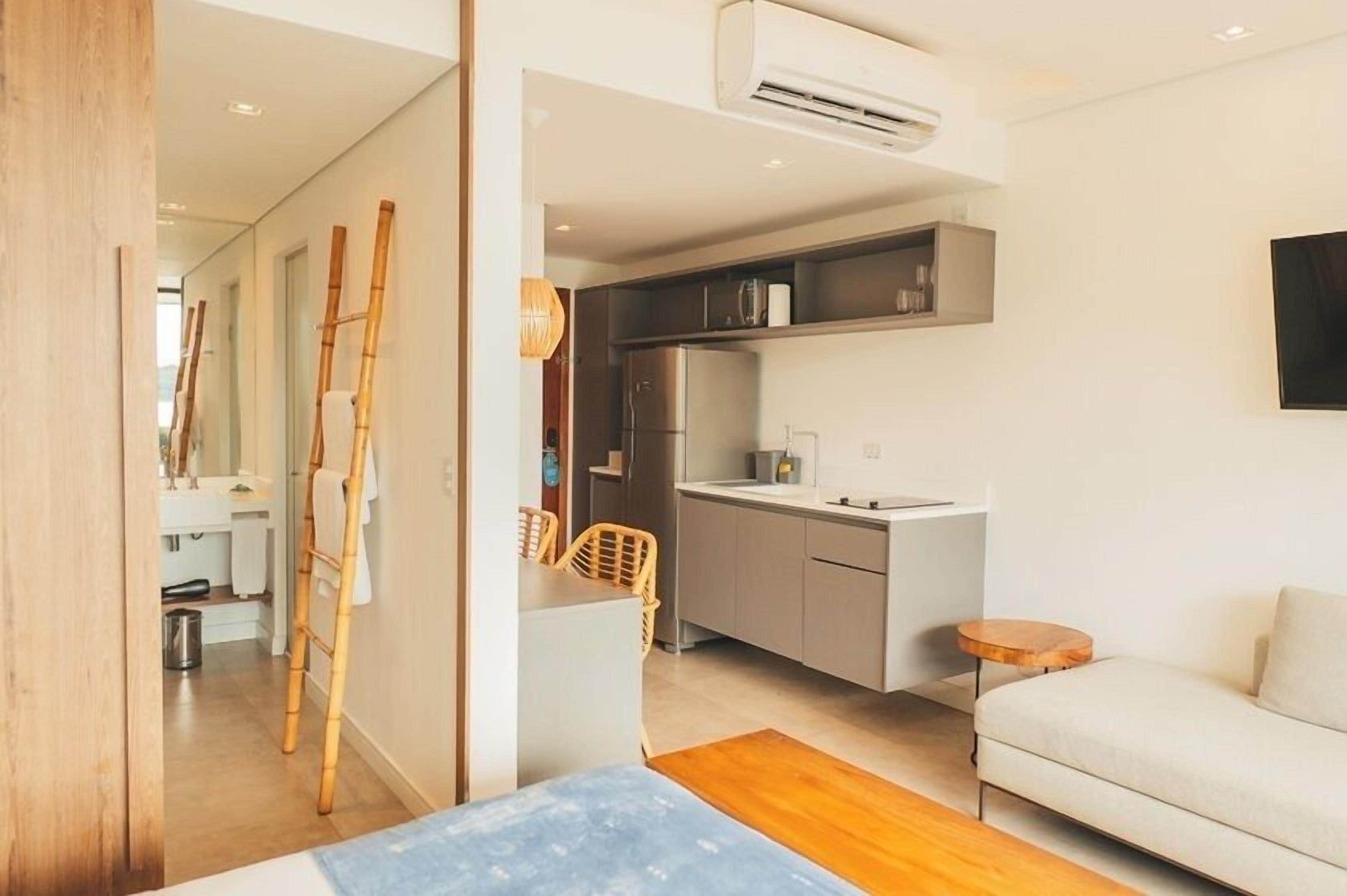 43-inch tv with digital channels