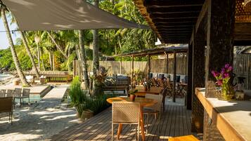 Beach bar