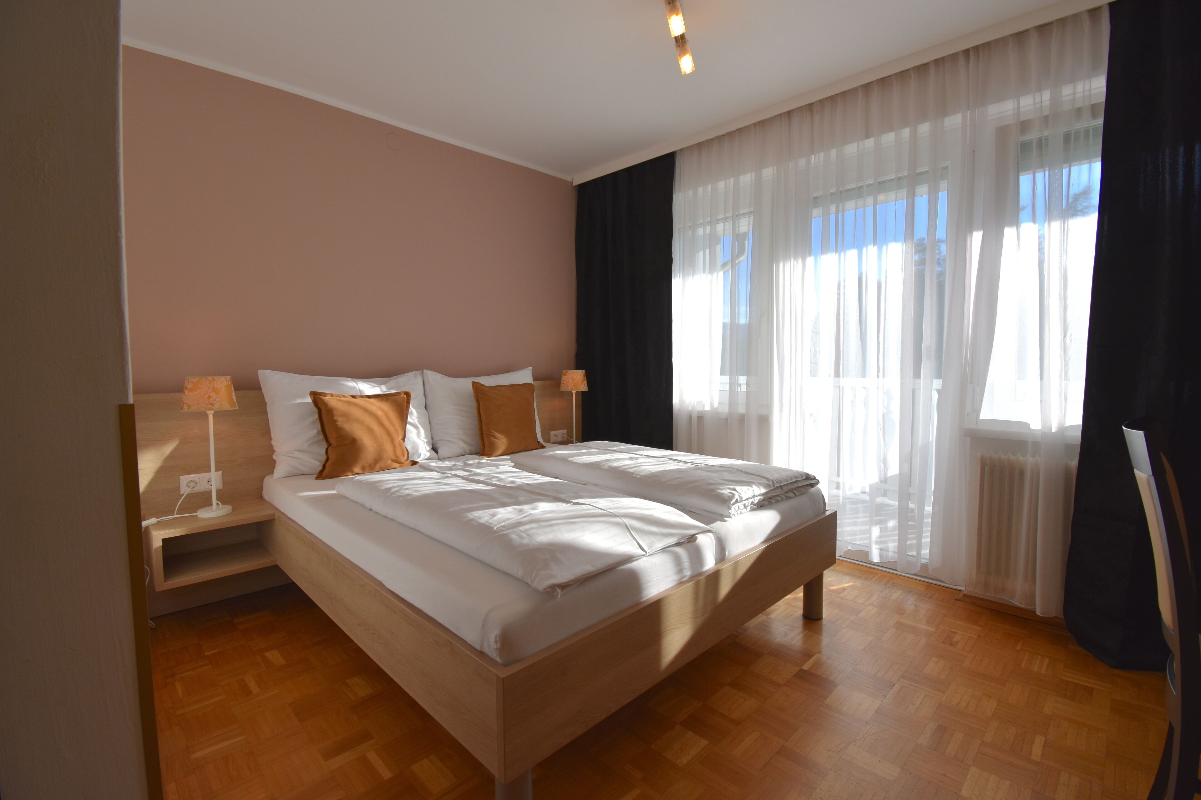 Kahden hengen huone, parveke | Egyptinpuuvillaiset lakanat, ylelliset vuodevaatteet