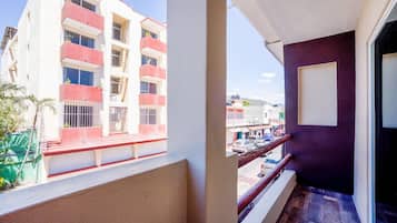 Chambre Familiale | Vue depuis le balcon