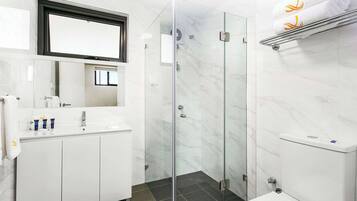 In-room safe, individually furnished, desk, laptop workspace