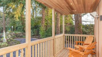 Superior Double or Twin Room, Ensuite, Garden View (Cedar Suite) | Balcony view