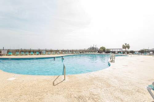 Birdie's Beachfront I - The only Oceanfront Condo to be at Myrtle Beach Resort