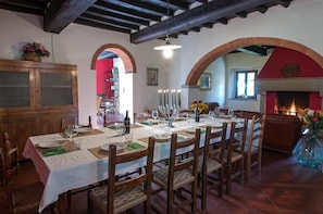 Villa, 6 Schlafzimmer | Wohnbereich | Flachbildfernseher