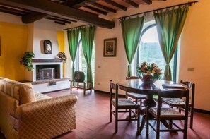 Villa, 6 Bedrooms | Living area | Flat-screen TV - Fattoria Il Lago (Dicomano)