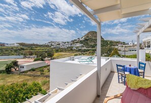 Outdoor dining - Maisonette 2 floor 5pax (Milos)