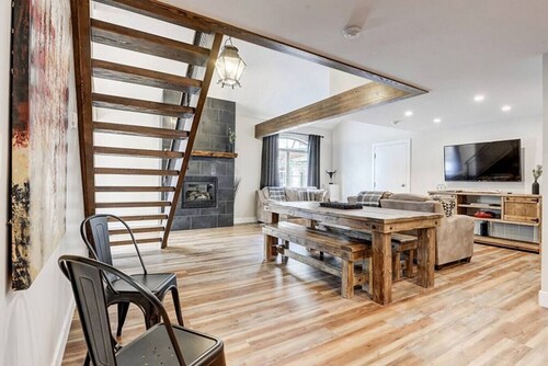 Mountain Views, Fireplace and National Park Pass