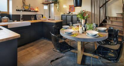 Maison Guigone - elegant townhouse for 6 in Burgundy region - OVO Network