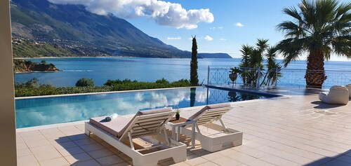 Villa Thalassa is a 3 bedroom Villa front of the sea with private swimming pool