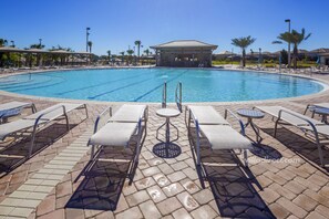 Outdoor pool, pool cabanas (surcharge), pool umbrellas - Moon Valley by VillaDirect (Davenport)