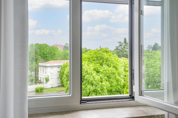 City view from property - UniHò Hostel (Pavia)