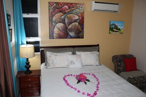 1 bedroom, in-room safe, iron/ironing board, WiFi