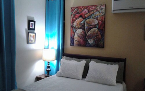 The Artist Place @ Oxford New Kingston