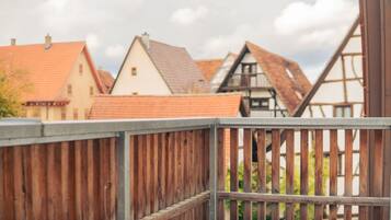 Romantic Suite, Ensuite | Balcony view