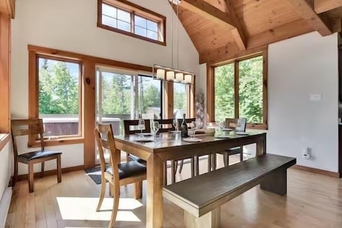 Dreaming unit near Le Massif