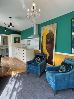 Interior - Hotel Haumoana 2 - A gorgeous garden apartment. (Haumoana)