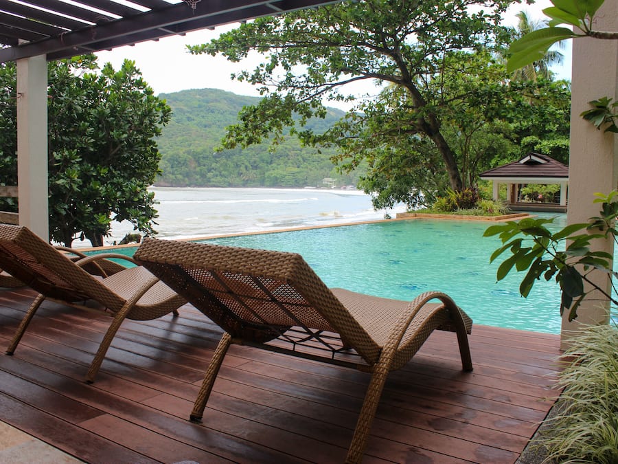 3 piscinas al aire libre, cabañas de piscina (de pago), sombrillas